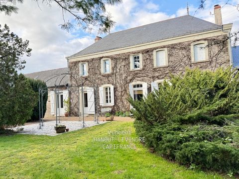   Maison � vendre 11 pi�ces ETRICHE (49) Maison - 11 pi�ce(s) - 200 m�