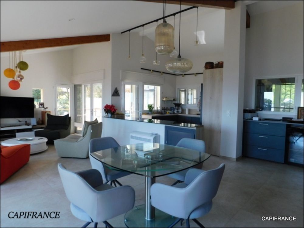 � vendre  Maison Hy�res (83400)