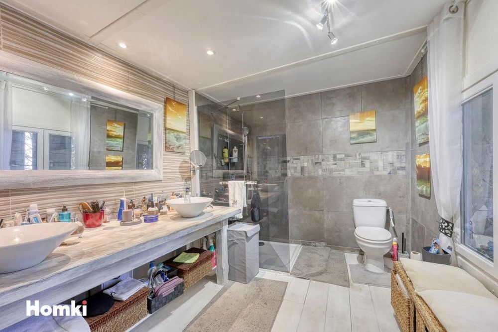 � vendre  Maison N�oules (83136)