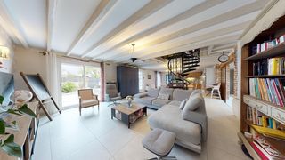  Maison � vendre 15 + pi�ces 570 m�