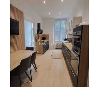  Propri�t�/ch�teau � vendre 7 pi�ces 260 m�