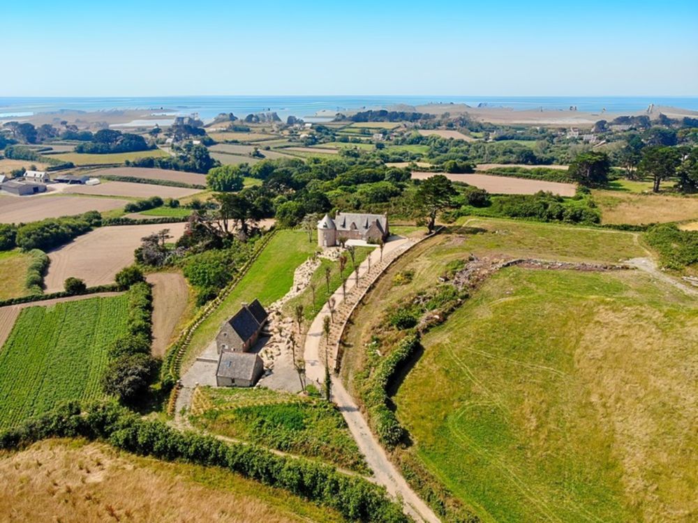 � vendre  Propri�t�/ch�teau Plougrescant (22820)