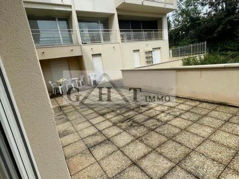 Local professionnel de 150 m&sup2; &agrave; Melun, id&eacute;al pour kin&eacute; 1987 77000 Melun