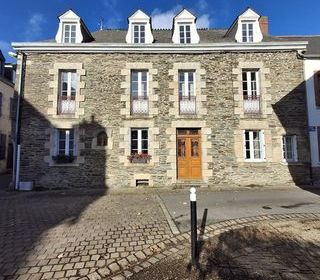  Maison � vendre 10 pi�ces 280 m�
