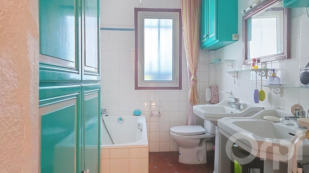 � vendre  Villa Antibes (06600)