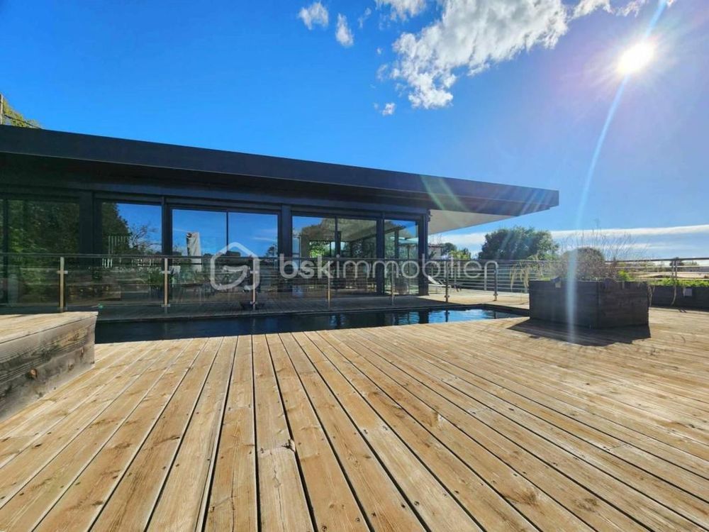 � vendre  Maison P�zenas (34120)