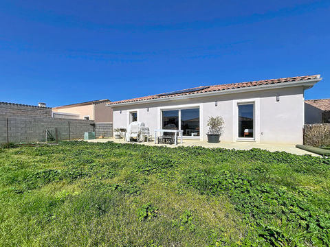   Maison � vendre villa plain pied 4 faces 117m� 3 chambres plus garage 700m� de terrain  PUIMISSON (34) Villa - 4 pi�ce(s) - 117 m�