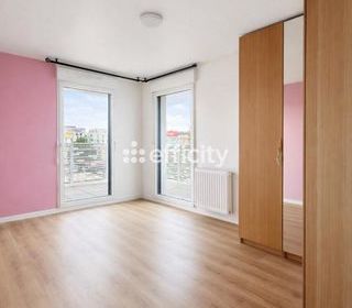  Appartement � vendre 4 pi�ces 85 m�