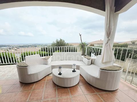   Vue mer � Villa d'architecte avec piscine � 6 pi�ces � Hauteurs de Biguglia Maison - 6 pi�ce(s) - 190 m�