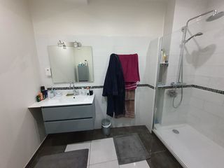  Immeuble � vendre 9 pi�ces 305 m�