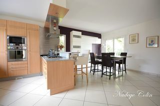  Maison � vendre 6 pi�ces 202 m�