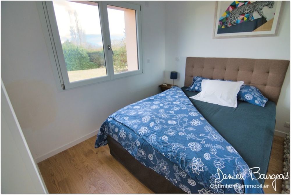 � vendre  Maison Grilly (01220)