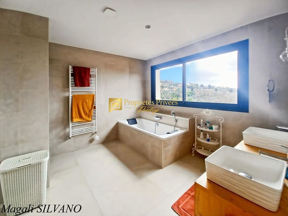 � vendre  Maison Grasse (06130)