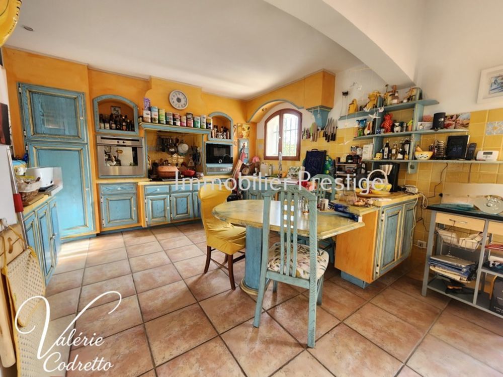 � vendre  Villa N�oules (83136)