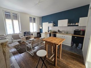  Immeuble � vendre 10 pi�ces 210 m�