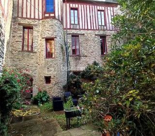  Propri�t�/ch�teau � vendre 9 pi�ces 198 m�