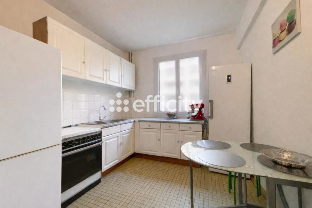 � vendre  Appartement Paris 18
