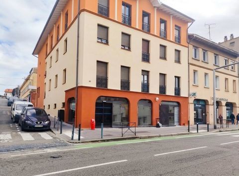 TOULOUSE - Location Local Commercial d'Angle 195 m&sup2; , Secteur Bonnefoy 2925 31500 Toulouse