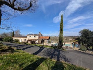  Maison � vendre 7 pi�ces 215 m�