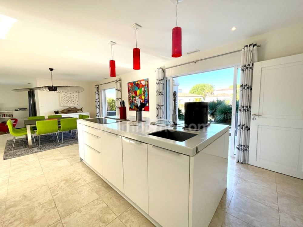 � vendre  Maison Aigues-Mortes (30220)