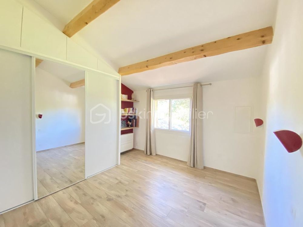 � vendre  Villa Pourri�res (83910)