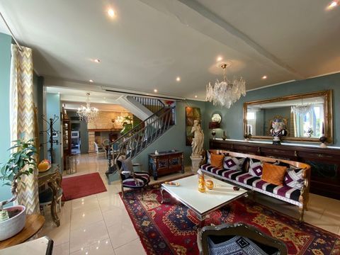   Maison � vendre 7 pi�ces LAMARQUE PONTACQ (65) Maison - 7 pi�ce(s) - 181 m�