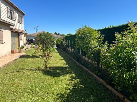   Maison Carbon Blanc 8 pi�ce(s) 192 m2 sur une parcelle de 1030 m2 Maison - 8 pi�ce(s) - 192 m�