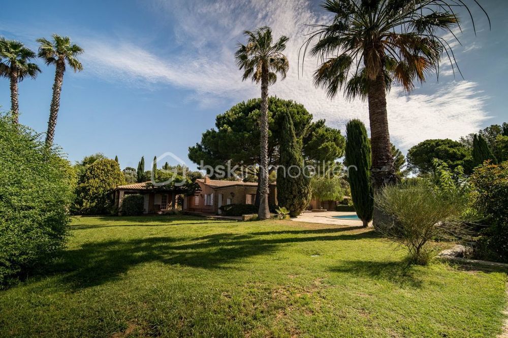 � vendre  Propri�t�/ch�teau La Cadi�re-d'Azur (83740)