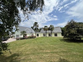  Maison � vendre 9 pi�ces 220 m�