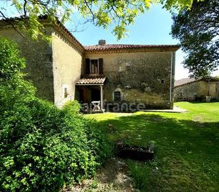  Maison � vendre 8 pi�ces 220 m�