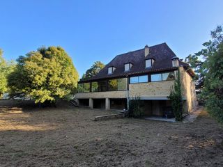  Propri�t�/ch�teau � vendre 14 pi�ces 373 m�