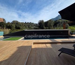  Villa � vendre 12 pi�ces 360 m�