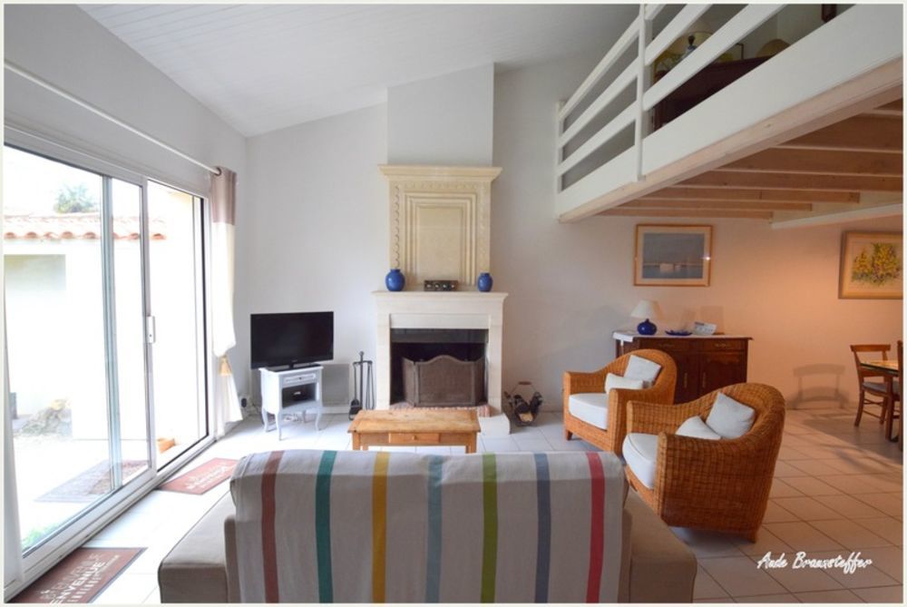 � vendre  Maison Saint-Martin-de-R� (17410)