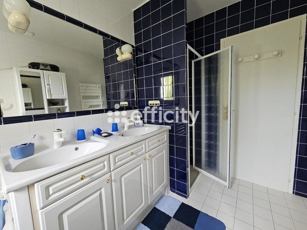 � vendre  Maison Sainte-Marie-de-R� (17740)