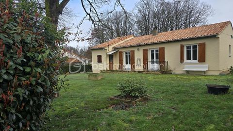   Maison de plain pied, trois chambres, parcelle de 973 m� Maison - 4 pi�ce(s) - 81 m�