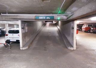  Parking / Garage � vendre 24 m�