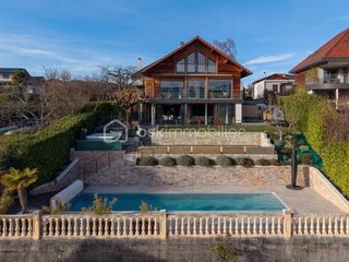  Maison � vendre 6 pi�ces 212 m�