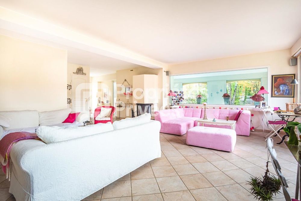 � vendre  Maison Saint-Paul-en-For�t (83440)