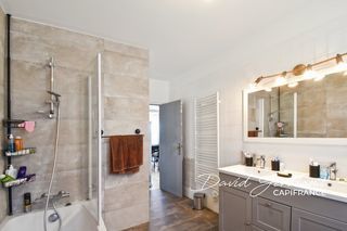  Appartement � vendre 5 pi�ces 132 m�