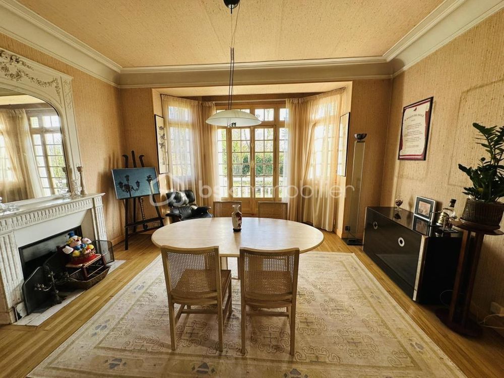 � vendre  Propri�t�/ch�teau Bois-le-Roi (77590)