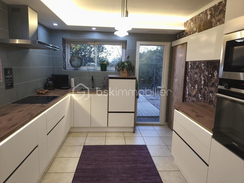 � vendre  Propri�t�/ch�teau Maraussan (34370)