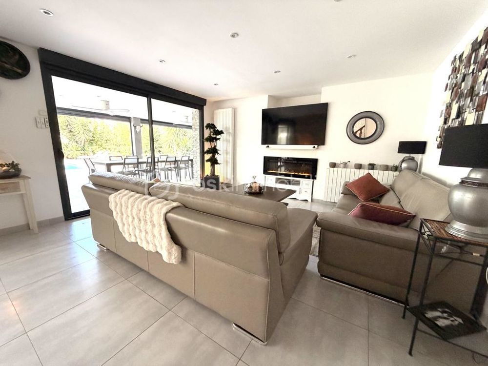 � vendre  Villa Saint-Laurent-d'Aigouze (30220)