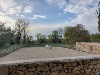  Propri�t�/ch�teau � vendre 7 pi�ces 242 m�