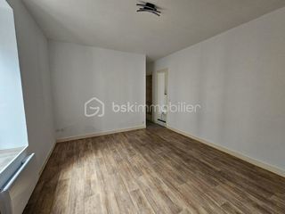  Immeuble � vendre 14 pi�ces 293 m�