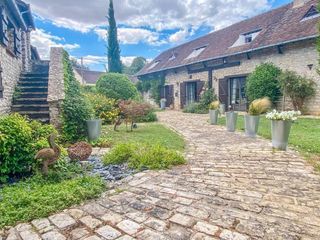  Propri�t�/ch�teau � vendre 14 pi�ces 355 m�