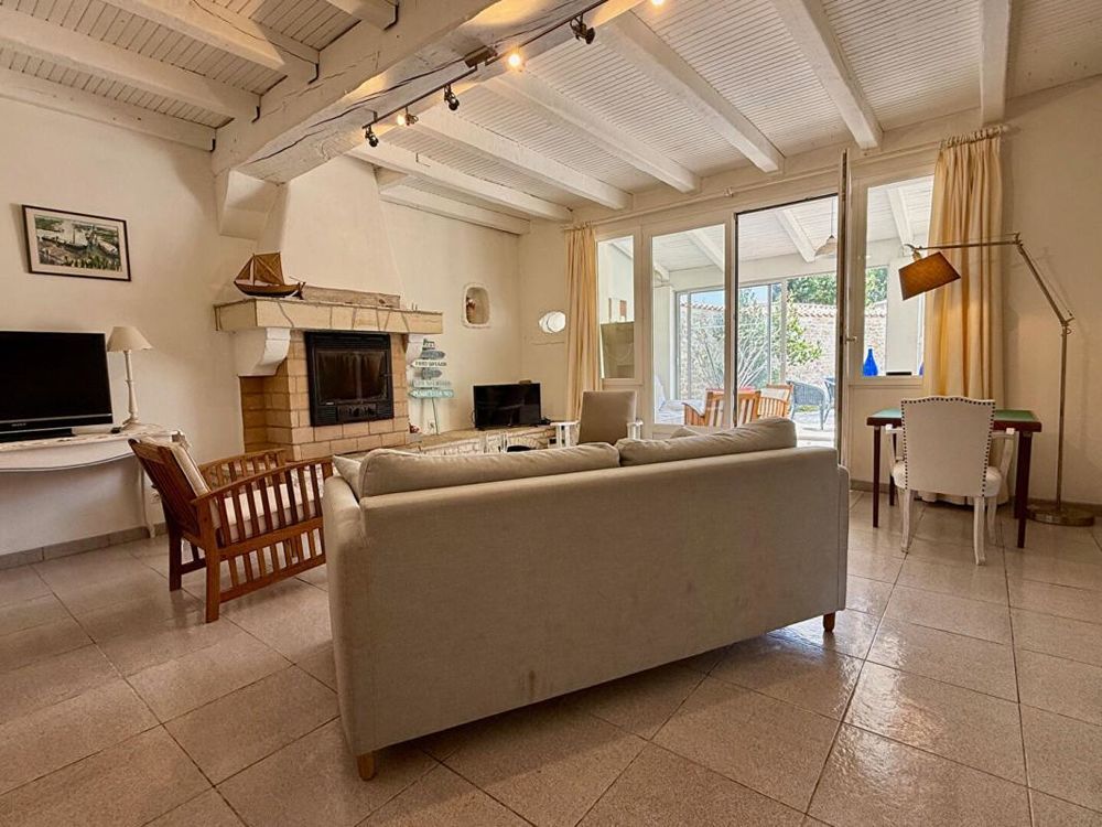 � vendre  Maison Loix (17111)