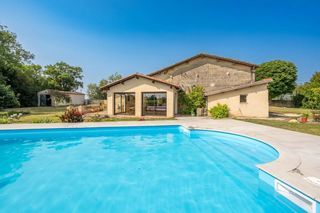  Propri�t�/ch�teau � vendre 9 pi�ces 400 m�