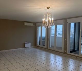  Appartement � louer 5 pi�ces 116 m�