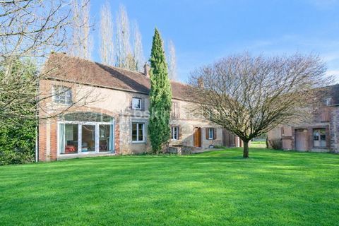   Tr�s belle b�tisse du 19�me si�cle avec ses d�pendances ! Maison - 5 pi�ce(s) - 159 m�