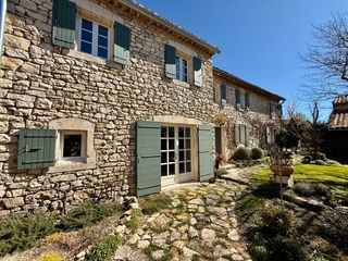  Maison � vendre 6 pi�ces 180 m�